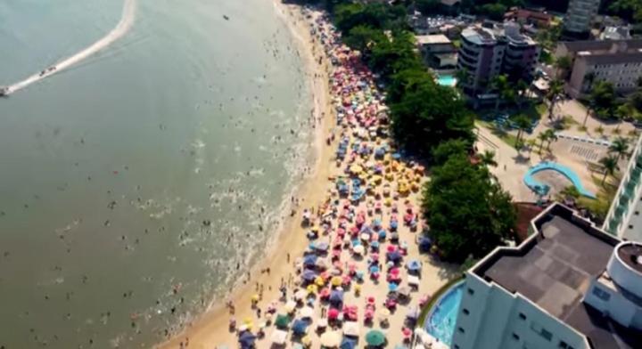 Apartamento Dona Frida Prainha Com Wifi Pe Na Areia Caraguatatuba Dış mekan fotoğraf